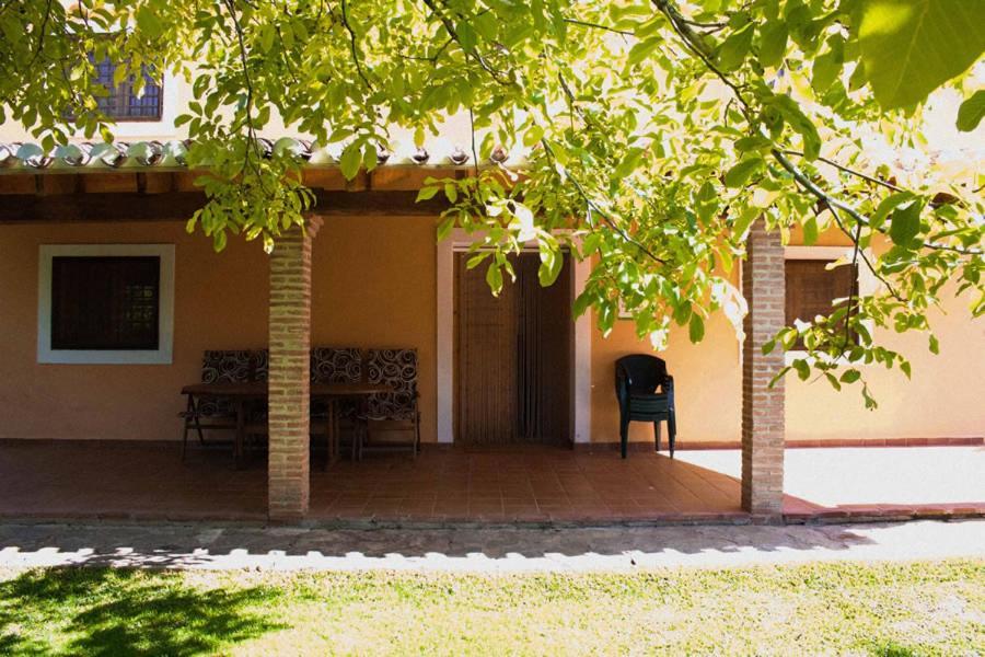 Cortijo De Abajo Villa ปวยบลา เด ดอนฟาดริเก ภายนอก รูปภาพ